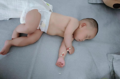 沅江孕妇肚脐周围发青